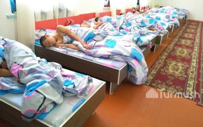 Компания «Альянс Алтын» покрыла кровлей лагерь «Барчын» в Таласе, закупила кровати и постельные принадлежности